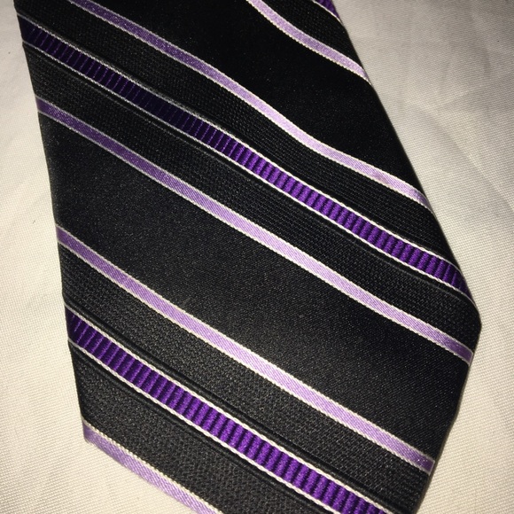 Joseph Abboud tie - Picture 3 of 5